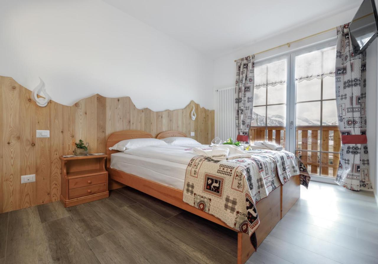 Albergo Ristorante Le Alpi La Frua Esterno foto