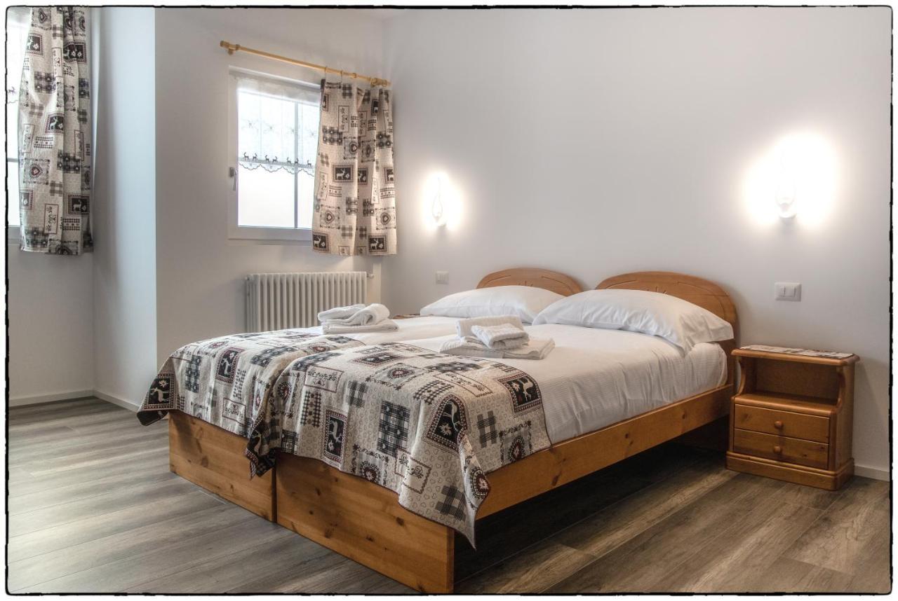 Albergo Ristorante Le Alpi La Frua Esterno foto